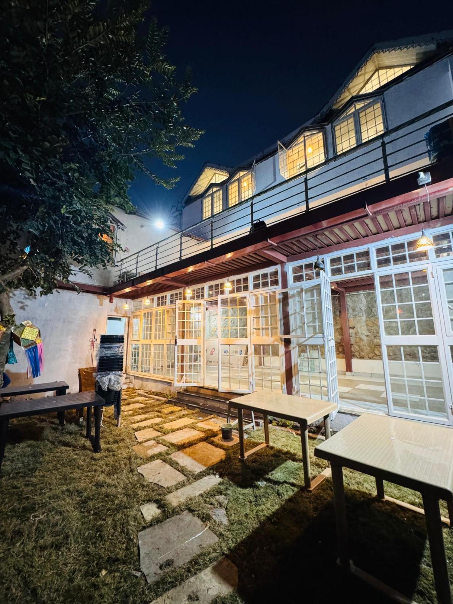 The Gulmohar, Chikhaldara Exterior foto